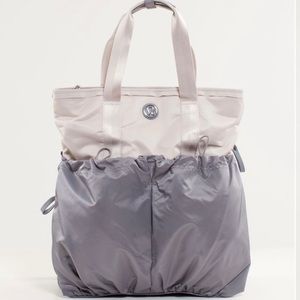 Lululemon Flow and Go Tote - Fossil/Dune - Excellent Used Condition (with Tags)